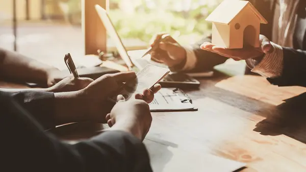 25 Must-Know Secrets for Buying Your Dream Home,Maiyah Jimenez