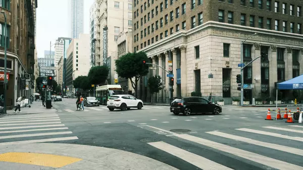 South LA County & Long Beach Real Estate Market Update: What California’s Mixed 2025 Economy Means for Buyers, Sellers, and Investors in 2026