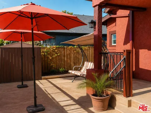 657 W 66th St, Los Angeles, CA 90044
