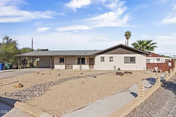 616 N Freestone Circle, Mesa, AZ 85203