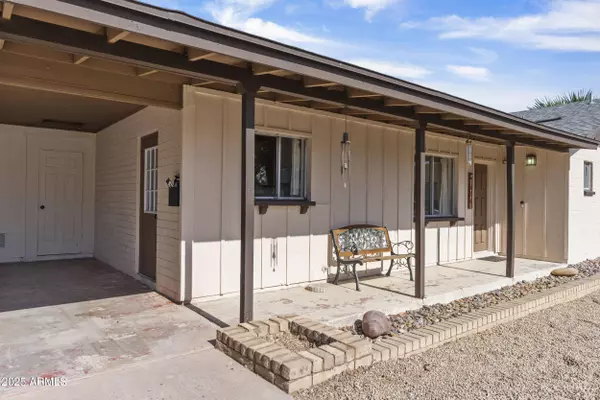 616 N Freestone Circle, Mesa, AZ 85203