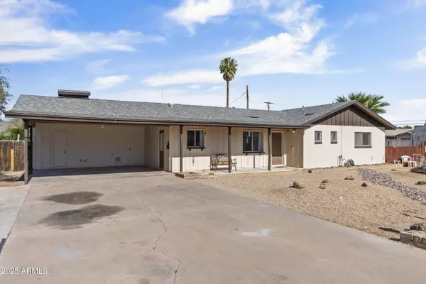 616 N Freestone Circle, Mesa, AZ 85203