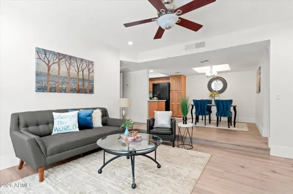 1820 E MORTEN Avenue #119, Phoenix, AZ 85020