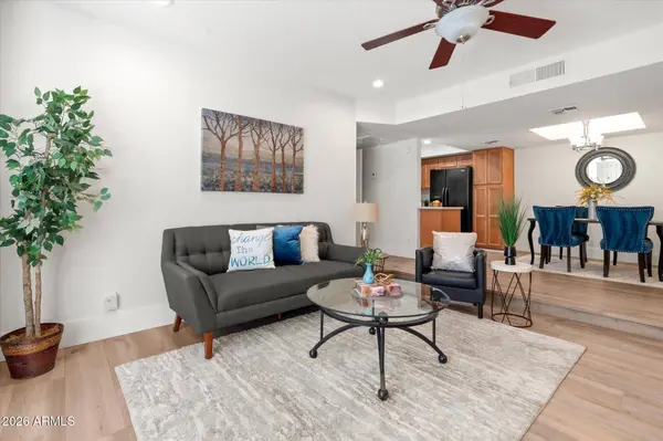 1820 E MORTEN Avenue #119, Phoenix, AZ 85020