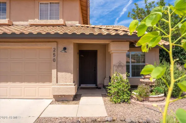 250 S SEAN Drive, Chandler, AZ 85224