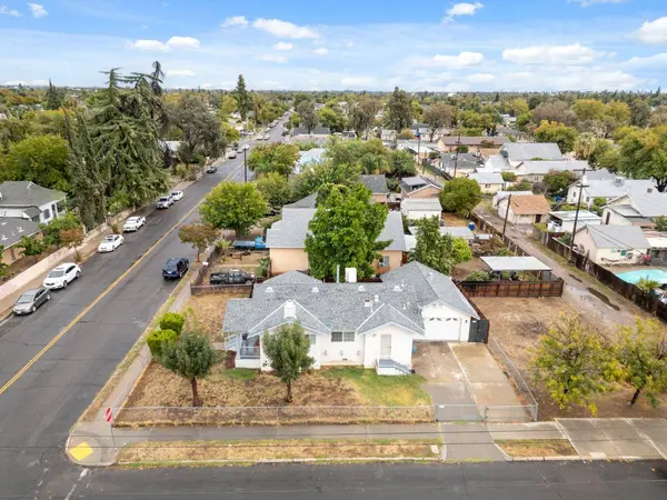 3006 E Mckenzie AVE, Fresno, CA 93701