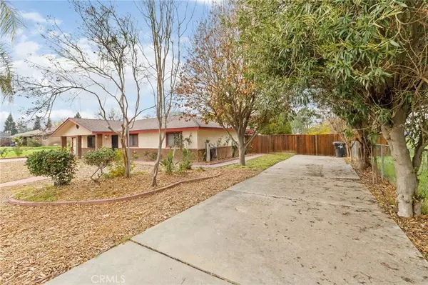 17214 Crescent DR, Madera, CA 93638