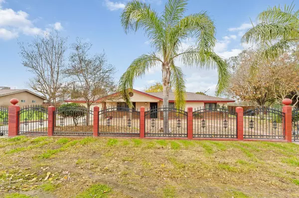 17214 Crescent DR, Madera, CA 93638