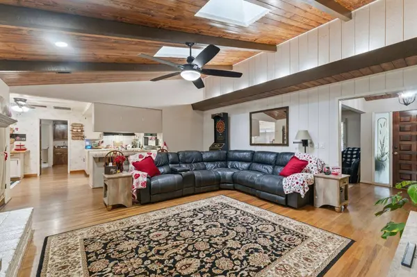 6479 N Blosser AVE, Fresno, CA 93711