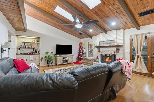 6479 N Blosser AVE, Fresno, CA 93711