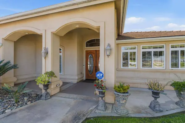 3296 Hollow AVE, Madera, CA 93637