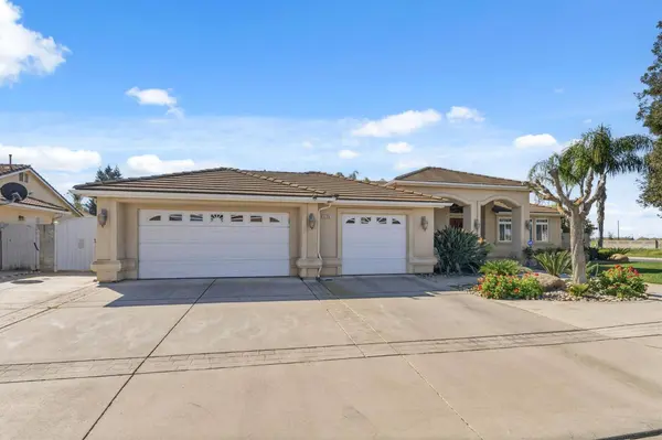 3296 Hollow AVE, Madera, CA 93637