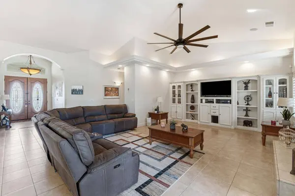 3296 Hollow AVE, Madera, CA 93637