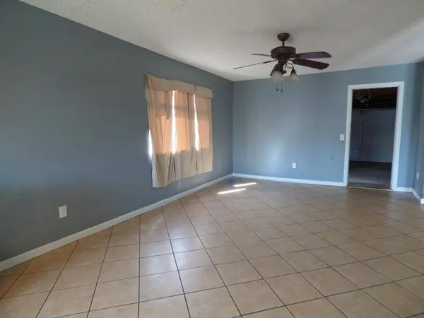 5850 E Ramona AVE, Fresno, CA 93727