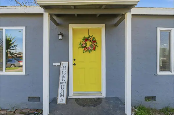 4530 E Mckenzie AVE, Fresno, CA 93702