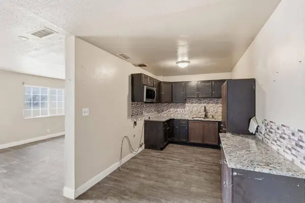 27341 Parkwood AVE, Madera, CA 93637