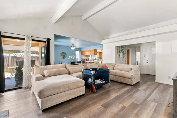 933 Barnett WAY, Madera, CA 93637