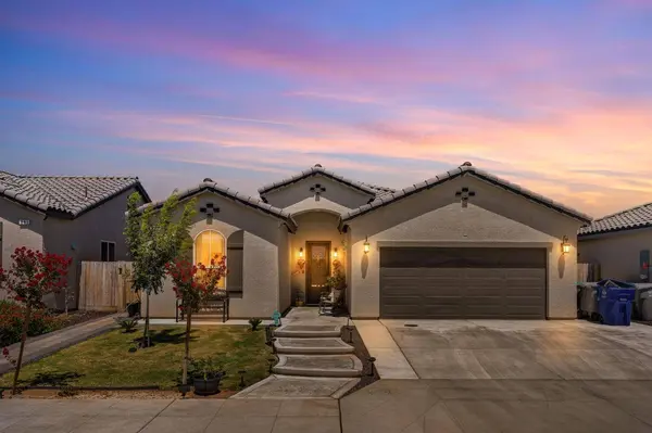 897 Gunnison DR