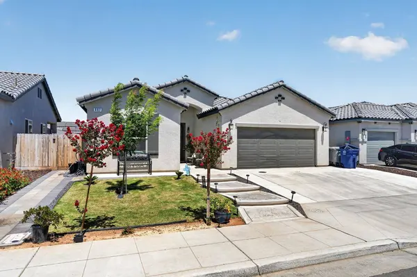 897 Gunnison DR, Madera, CA 93638