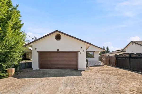 216 Fancher ST, Planada, CA 95365