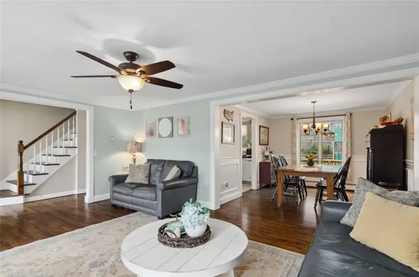 39 Carston ST, Selden, NY 11784