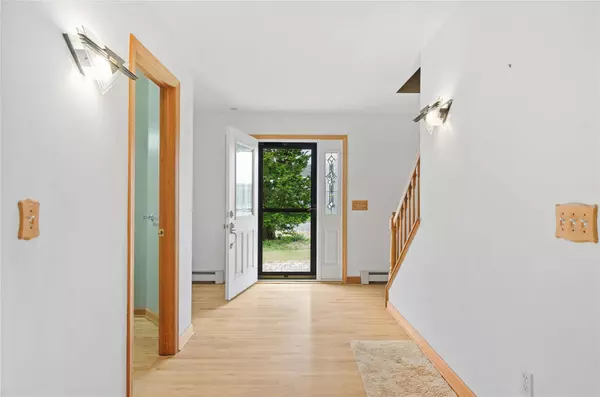 49 Tallmadge TRL, Miller Place, NY 11764