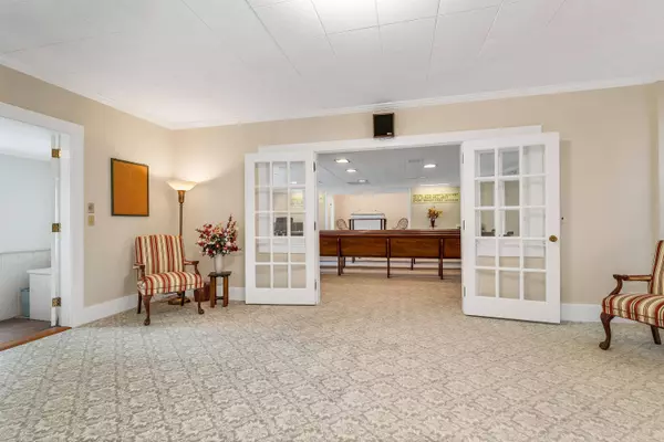 217 South Main ST, Wolfeboro, NH 03894