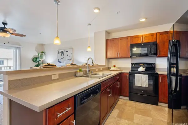 458 Manawai ST #1006, Kapolei, HI 96707