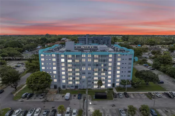 15600 NW 7th Ave #708, Miami, FL 33169