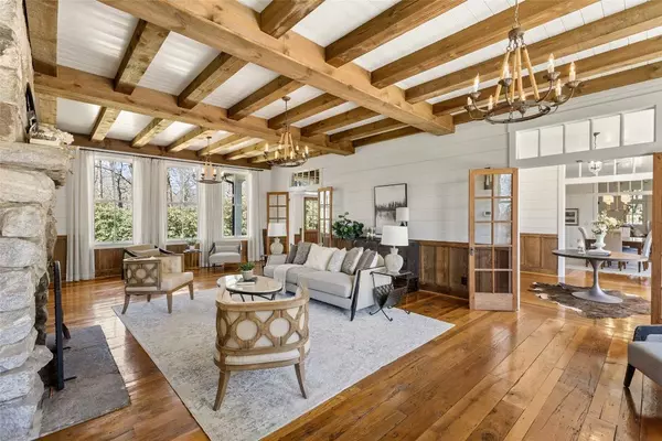 225 Bowery RD, Highlands, NC 28741