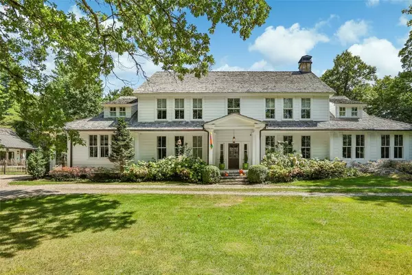 225 Bowery RD, Highlands, NC 28741