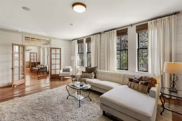 225 Bowery RD, Highlands, NC 28741