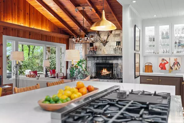 314 Broadview CIR, Highlands, NC 28741