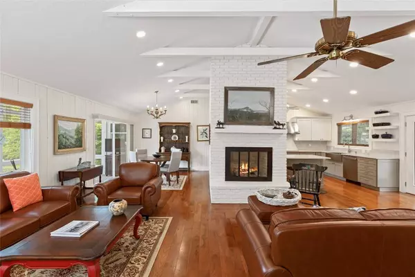 1130 Sky Lake DR, Highlands, NC 28741