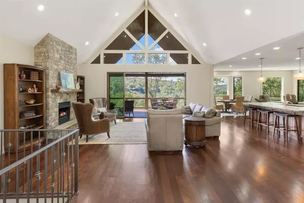 451 Country Club DR, Highlands, NC 28741