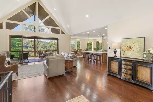 451 Country Club DR, Highlands, NC 28741