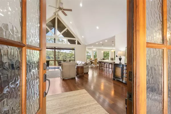 451 Country Club DR, Highlands, NC 28741