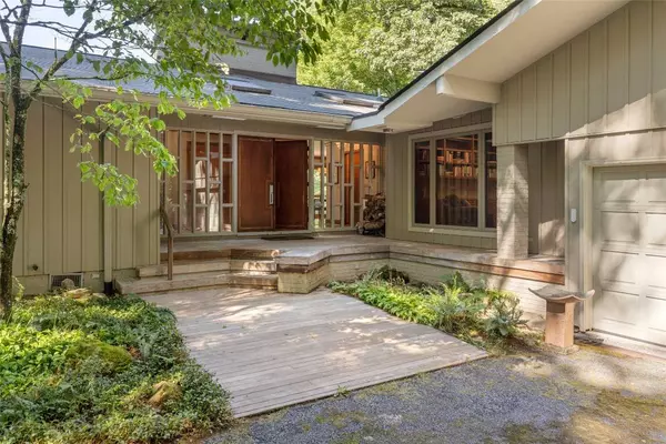 240 Laurel Heights RD, Highlands, NC 28741