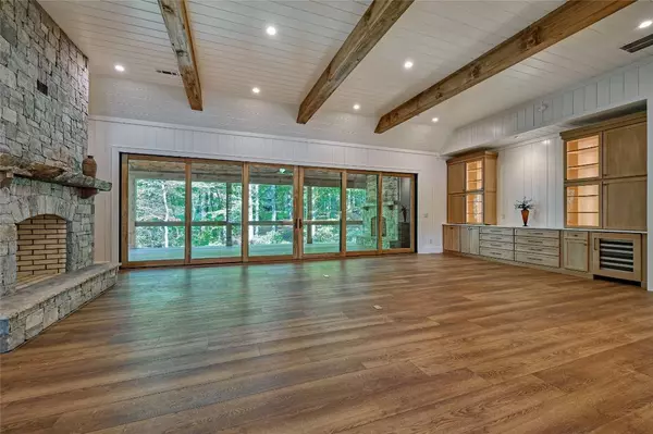 203 Norton Ridge LN, Cashiers, NC 28717