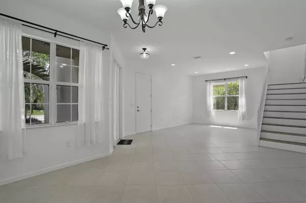 10960 Bitternut Hickory LN, Boynton Beach, FL 33437