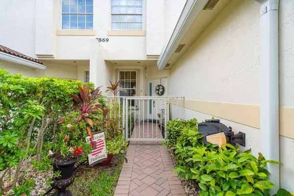7869 Laina LN 2, Boynton Beach, FL 33437