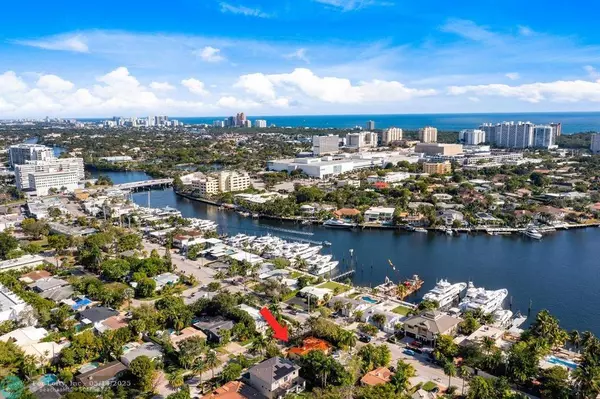 1928 NE 7th Pl, Fort Lauderdale, FL 33304