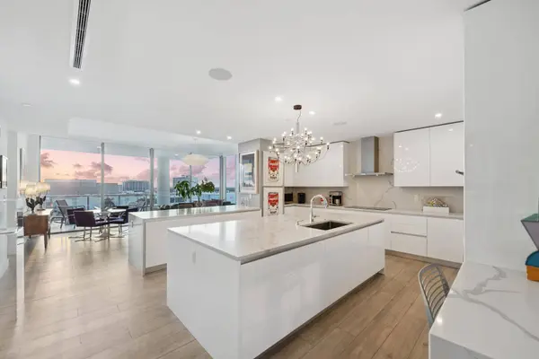 920 Intracoastal DR #801, Fort Lauderdale, FL 33304