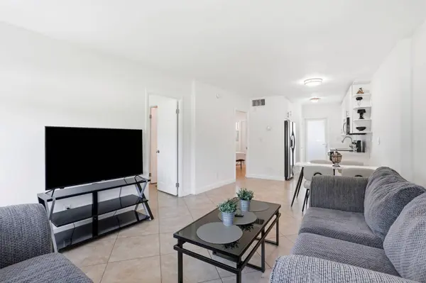 3250 NE 28TH ST #104, Fort Lauderdale, FL 33308