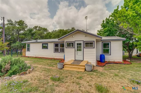 104 Northview LN, Kendalia, TX 78027