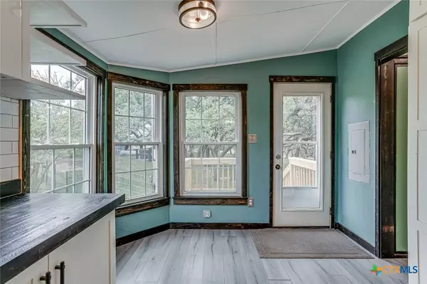 104 Northview LN, Kendalia, TX 78027