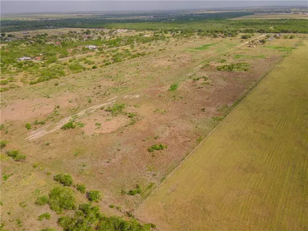 7906 Carol Lane, Sinton, TX 78387