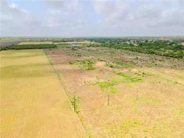 7906 Carol Lane, Sinton, TX 78387