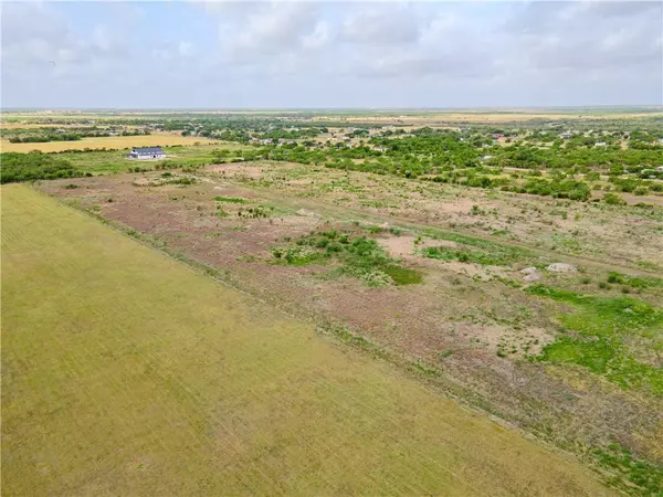 7906 Carol Lane, Sinton, TX 78387