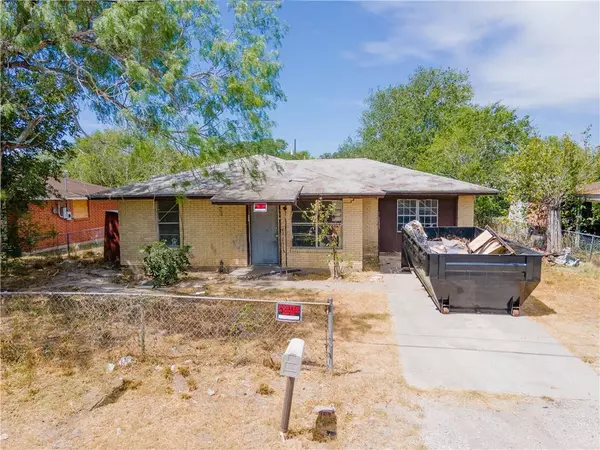 205 Brazos ST, Beeville, TX 78102